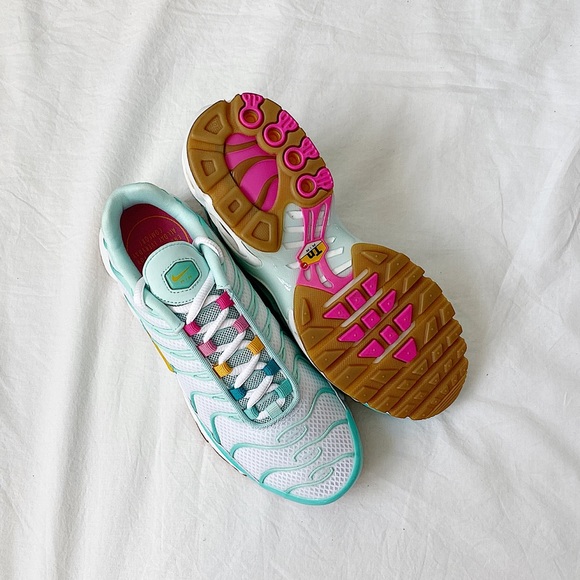 Nike air max plus sneakers - Picture 3 of 3